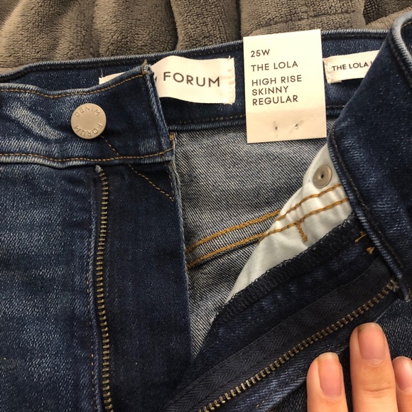 Denim Forum The Lola High Rise Skinny - Picture 3 of 5